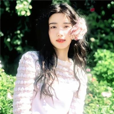 女孩爱跑步